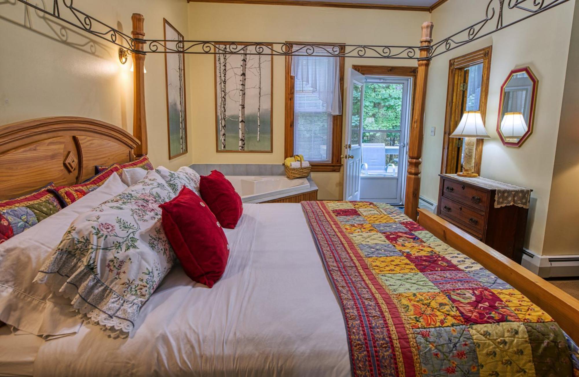 Rockwell Falls Inn And Wine Bar Lake Luzerne Eksteriør billede