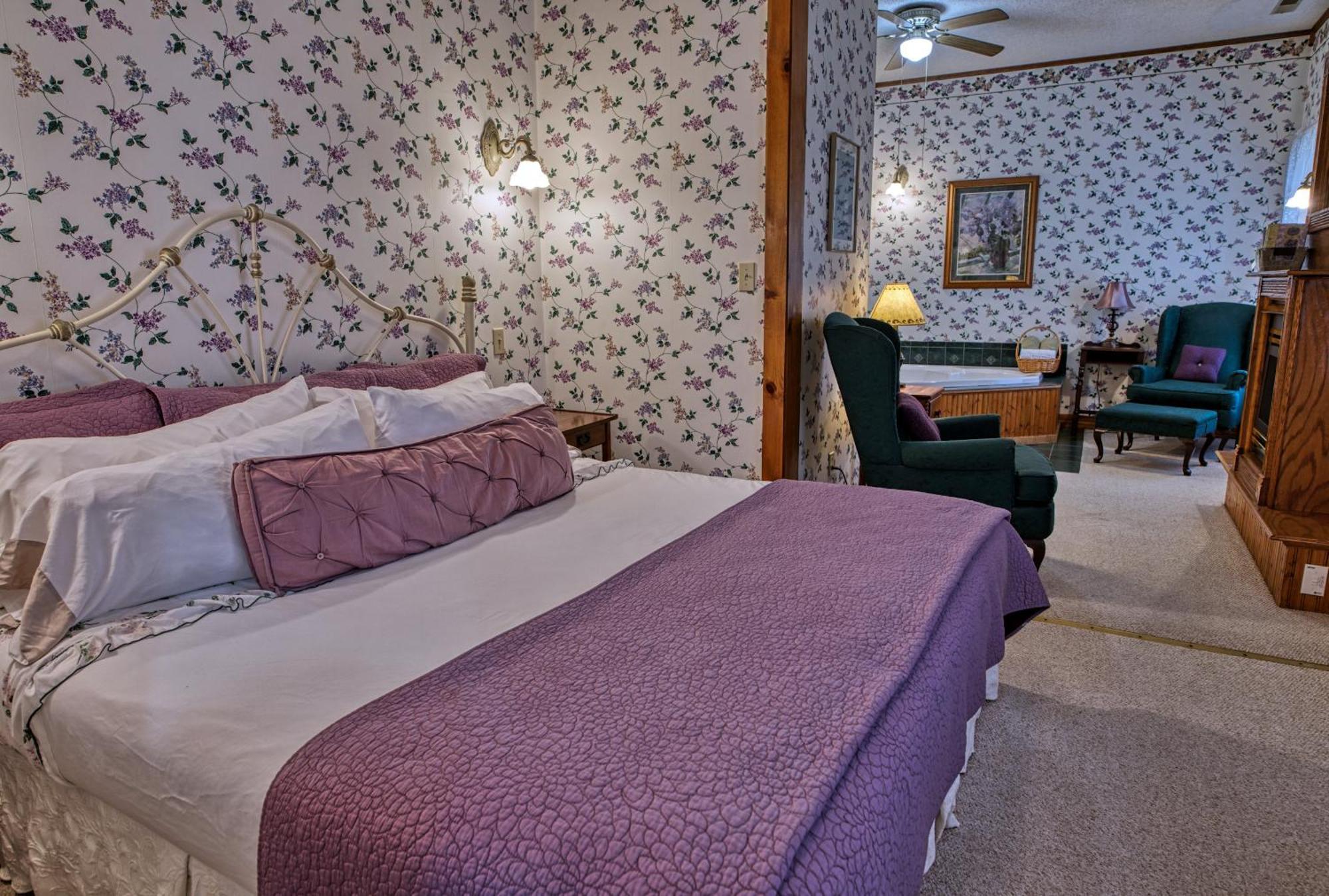 Rockwell Falls Inn And Wine Bar Lake Luzerne Værelse billede